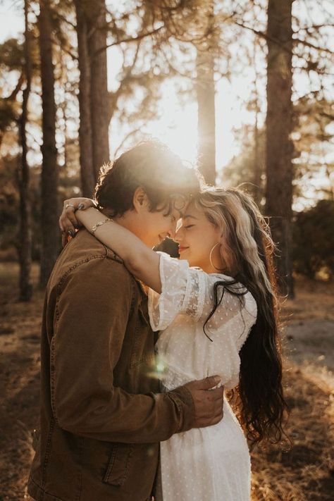 relationship couple, Relationship goals teenagers Wedding Invitation Photography Poses, Engagement Photos Playful Fun, Cute Couple Engagement Photos, Fall Forest Couple Photoshoot, Forest Prenup Ideas, Engagement Photo Outdoor, Playful Couples Photos, Forest Prenup Shoot, Forest Photoshoot Couple Photo Ideas