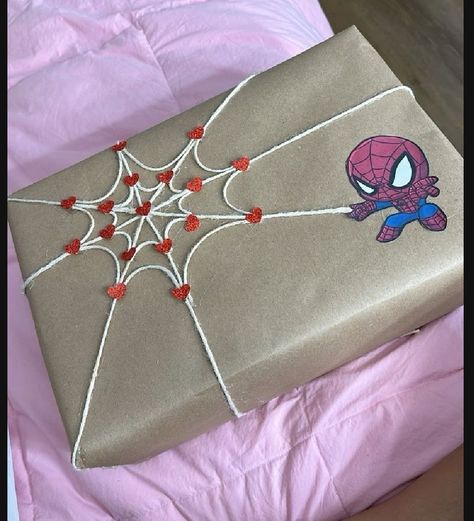 Presents For Boys, Handmade Packaging, Present Wrapping, Wrapping Ideas, Gift Wrap, Diy Gifts, My Girl, Gift Wrapping, Gift Ideas