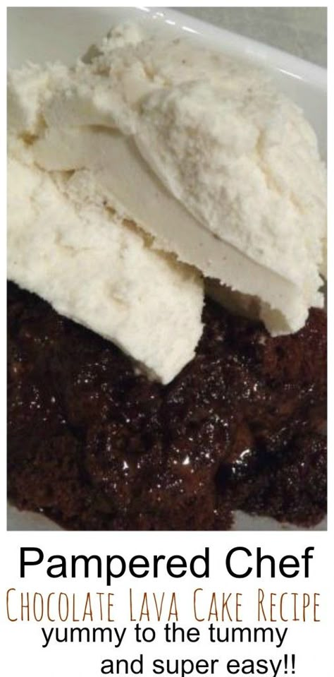 All you need is a cake mix, a can of frosting, and their microwave baking dish. …this is so easy and delicious!! Pampered Chef Rice Cooker, Pampered Chef Desserts, Pampered Chef Deep Covered Baker, Rockcrok Recipes, Rock Crock Recipes, Crock Meals, Check Mix, Molten Cake, Chef Boyardee