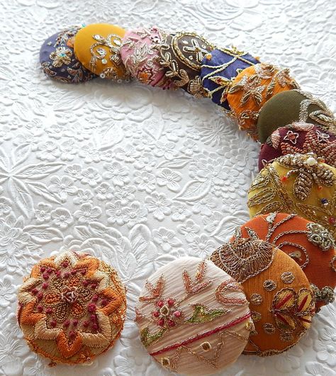 https://flic.kr/p/rW5XWJ | Bejewelled buttons | Vintage embellished, embroidered, sequinned fabric does double duty as both barrettes, and as always, buttons! Button Book, Beaded Buttons, Embroidered Buttons, Embellished Buttons, Button Ideas, Embellished Fabric, Handmade Buttons, Crazy Quilting, Fiber Jewelry