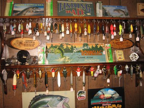 Fishing Lure Boutonniere, Fishing Lure Decor, Fishing Lure Tattoo, Lure Display, Rapala Fishing Lures, Walleye Fishing Lures, Fishing Lures Display, Custom Fishing Lure, Antique Fishing Lures