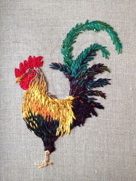 Embroidery Rooster, Embroidered Rooster, Bordados Tambour, Embroidery Stitches Tutorial, Thread Painting, Sewing Stitches, Creative Embroidery, Animal Embroidery, Sewing Embroidery Designs