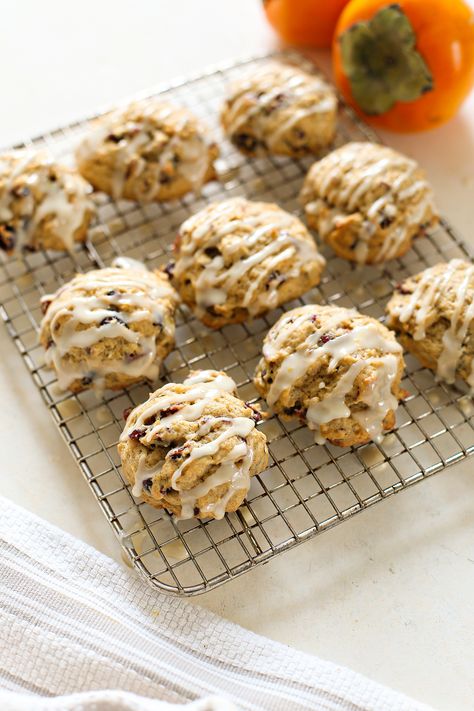 Vegan Persimmon Cookies, Persimmon Oatmeal Cookies, Hachiya Persimmon Recipes, Persimmon Cookies Recipe, Persimmon Dessert, Rasberry Recipes, Persimmon Pulp, Persimmon Cookie Recipe, Spice Cookies Recipe