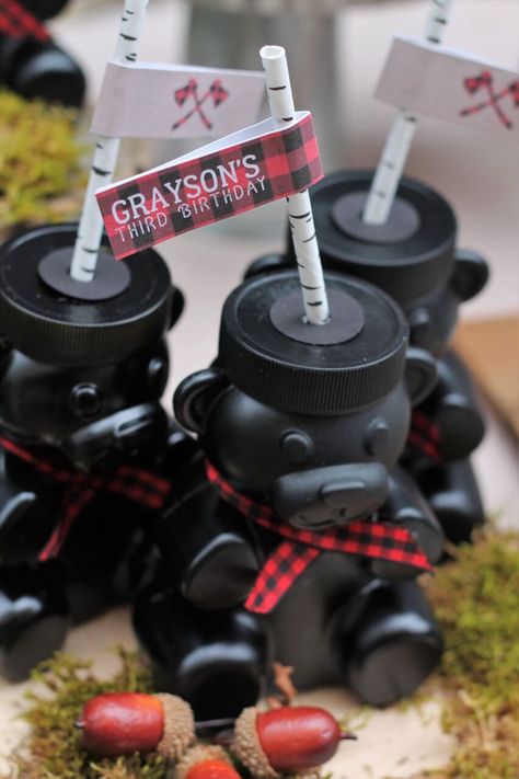 Kara's Party Ideas Grayson's Little Lumberjack Birthday Party | Kara's Party Ideas Black Bear Party Ideas, Black Bear Birthday Party, Lumberjack Party Ideas, Plaid Cake, Pancake Cupcakes, Lumberjack First Birthday, Creative Sweets, Woodland Camping, Lumberjack Birthday Party