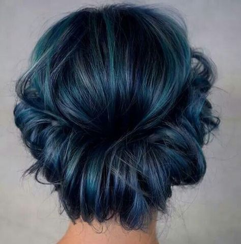 1000+ ideas about Dark Teal Hair on Pinterest | Teal hair, Hair ... Shag Hair, Amber Hair, Dark Blue Hair, Teal Hair, Have Inspiration, Winter Vibes, Winter Hair, Hair Brown, Hair Color Blue