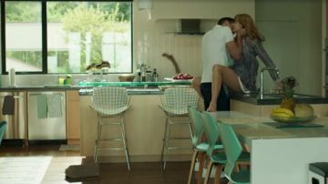 #High #chair in #BigLittleLies #season1 #episode1 Robin Weigert, Top Romantic Movies, Romance Movie Scenes, Top Movies To Watch, Best Selling Novels, Liane Moriarty, Big Little Lies, Alexander Skarsgard, Chris Pratt