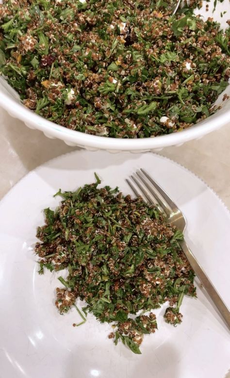 Parsley, Arugula & Quinoa Salad - Andrea Saliba Arugula Quinoa Salad, Quinoa And Arugula Recipes, Arugula Quinoa Salad Recipes, Arugula Fennel Salad, Inspired Taste Arugula Salad, Cooked Quinoa, Weekly Meal Prep, Recipe Ingredients, Meal Prep For The Week