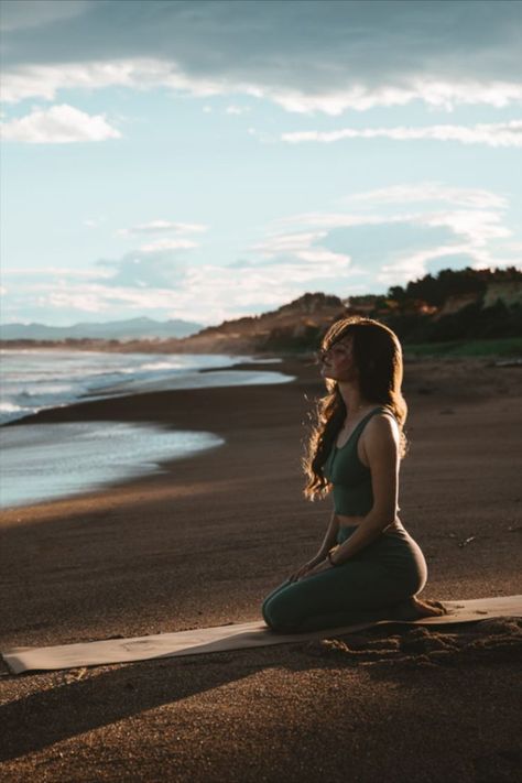 Yoga Photo Shoot, Yoga Esthetics, Yoga Astethic, Foto Yoga, Beach Yoga Photography, Calm Yoga, Yoga Shoot, Yoga Vibes, Guided Meditation Scripts