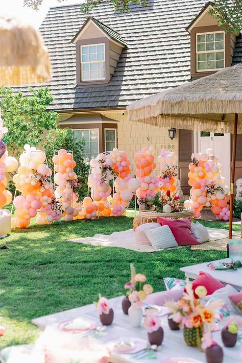 20 Hawaiian Birthday Party Ideas For Adults - Lady Celebrations Hula First Birthday Hawaiian Luau, Hawaiian Birthday Party For Adults, Birthday Party For Adults, Hawaiian Birthday Party Ideas, Birthday Party Ideas For Adults, Parisian Bakery, Party For Adults, Hula Dancing, Party Ideas For Adults