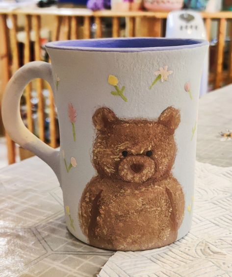 Bear Pottery Painting, Animal Pottery Painting Ideas, Pottery Bear, Bear Pottery, Teddy Bear Mug, Dreamy Flowers, Painting Pottery, Ceramic Cafe, Diy Pottery Painting