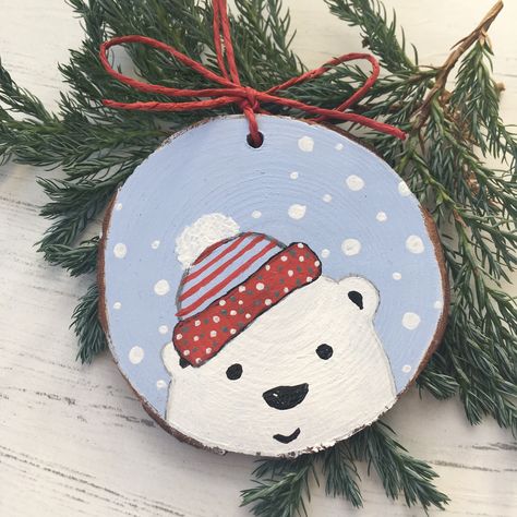 Polar Bear Christmas Ornaments, Polar Bear Craft, Tree Christmas Decoration, Diy Christmas Tree Topper, Flocked Christmas Trees Decorated, Decoration Christmas Tree, Minimalist Christmas Tree, Cute Polar Bear, Pencil Christmas Tree