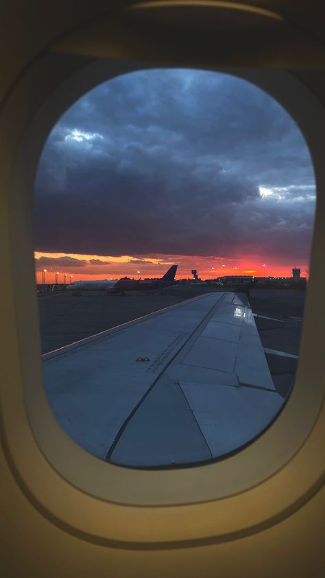 Sunset caught📸 in Otopeni airport. This photo is also an inspiration for your instagram story or wallpaper. #sunset #sunsetphotography #instagram #wallpaper #photooftheday #nature #airport #airplane Airport Photos Instagram Story, Airplane Sunset, Airport Airplane, Wallpaper Sunset, Lehenga Red, Airport Photos, Instagram Wallpaper, Indy Cars, Post Ideas