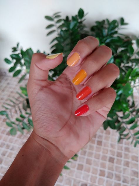 Orange Red Yellow Nails, Velma Nails, Yellow Orange Nails, Orange Red Nails, Red Nails Summer, Ideas For Nails, Summer Acrylic, Summer Acrylic Nails, Nails Summer