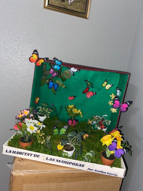 Butterfly Habitat Project Kids, Butterfly Model School Project, Butterfly Science Project, Insect Diorama, Butterfly Diorama, Diy Crochet Hair Accessories, Bee Habitat, Pumpkin Diorama, Diorama Kids