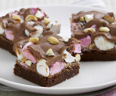 Brownie Slice, Best Rocky Road Recipe, Rocky Road Slice, Easy Rocky Road Recipe, White Chocolate Rocky Road, Rocky Road Cake, Rocky Road Brownies, Rocky Road Fudge, Rocky Road Recipe