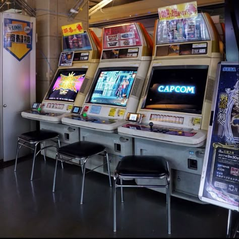 Arcade Core, Japanese Arcade, Arcade Aesthetic, Yakuza 0, Arcade Room, Game Center, Arcade Cabinet, Retro Arcade, Arcade Machine