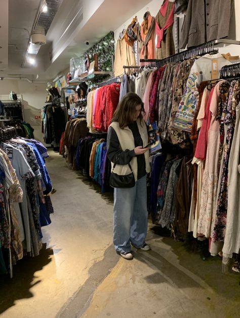 Woman Shopping Aesthetic, Thriftcore Aesthetic, Thrift Aesthetic, Shopping Aesthetic, Thrift Store Shopping, Store Design Boutique, Dream Motivation, Brand New Day, Cold Outfits