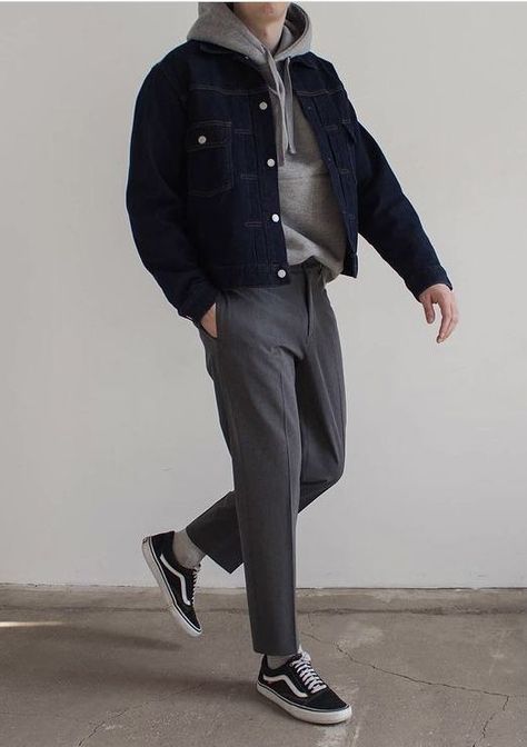 Mens Dark Jeans Outfit Casual, Korean Men Style Outfits Casual, Modest Men’s Fashion, Korean Men Street Style, Minimalist Fashion Men Outfits, Korean Style Outfits Men, Korean Fashion Men Casual Outfit, Korean Casual Outfits Men, Asian Mens Fashion