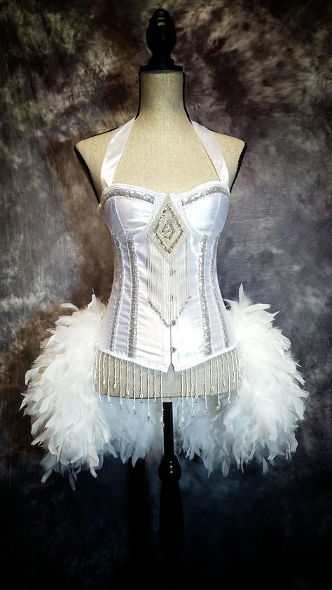 SMALL SNOW QUEEN Costume White Swan Wedding Corset by olgaitaly White Swan Costume, Feather Corset, Snow Queen Costume, Swan Costume, Burlesque Dress, White Halloween Costumes, Swan Wedding, Costume Wedding, Wedding Corset