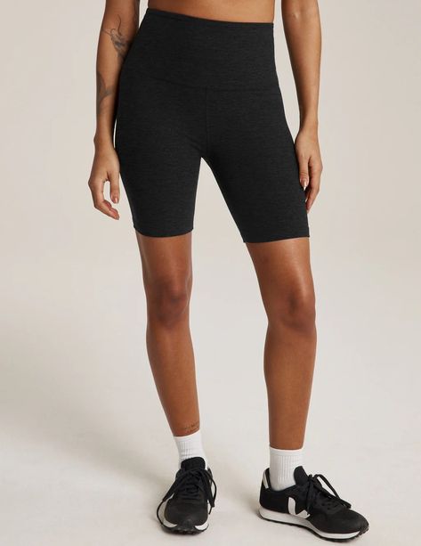 Short Biker, Fashion Cycle, Biker Short, Cycling Fashion, Yoga Activewear, Beyond Yoga, Short Styles, Active Shorts, Fall Winter 2024