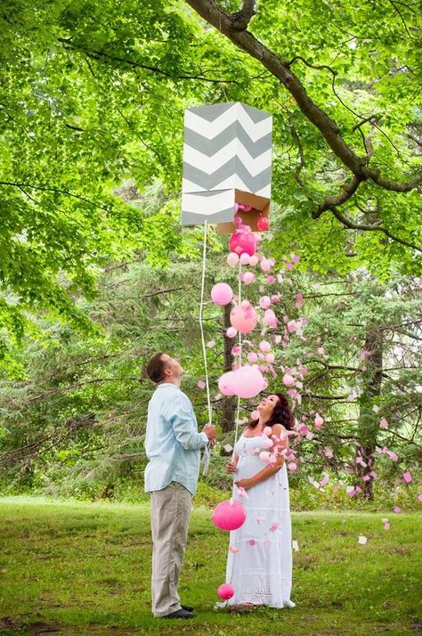 Gender Reveal Ideas In Park, Gender Celebration Ideas, Affordable Gender Reveal Ideas, Gender Reveal Park Party Ideas, Gender Reveal Ideas Simple, Baby Shower Reveal Ideas, Unique Gender Reveal Ideas, Unique Gender Reveal, Simple Gender Reveal