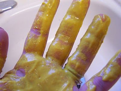 if you do burn yourself, pour yellow mustard all over the burn and let it sit a few minutes. Then rinse with cold water. Don't know why this works, but it's like a magic eraser for burns! Burn Yourself, Pan Seared Chicken, Cook Up A Storm, Magic Eraser, Homemade Remedies, Yellow Mustard, Natural Home Remedies, Health Info, Health And Beauty Tips