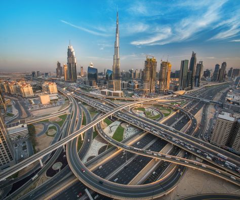 Dubai skyline in the evening | Premium Photo #Freepik #photo #business #travel #city #building Dubai Skyline, Linkedin Background, Social Media Coaching, Travel City, Visit Dubai, Dubai City, Dubai Life, Dubai Travel, Travel Goals