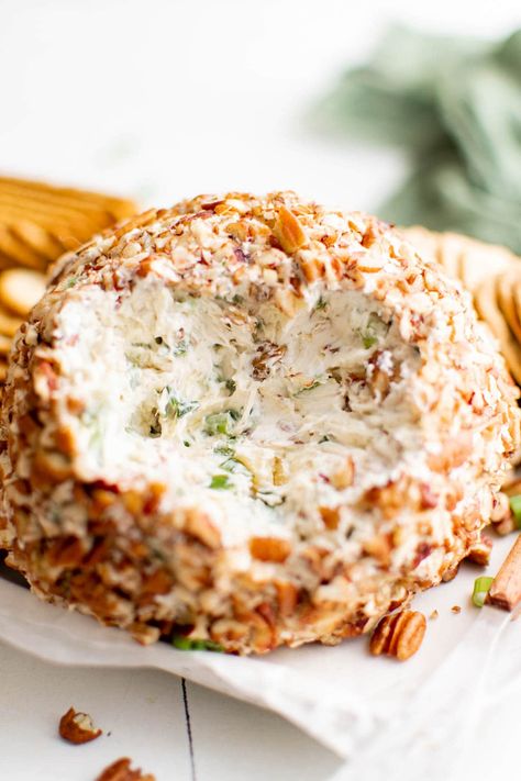 Pineapple Cheese Ball | YellowBlissRoad.com Cheeseball Recipes With Pineapple, Pineapple Cheese Ball Recipe, Pineapple Cheeseball Recipes, Pineapple Cheeseball, Cream Cheese Appetizer Recipes, Pineapple Cheese Ball, Ham And Pineapple, Pineapple Cheese, Cheese Recipes Appetizers