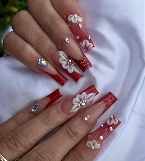 Nails 2023 Trends Latina, Red Nails For Quinceanera Medium, Christmas Nails 3d Flowers, Red Medium Nails Acrylic, Red Acrylic Nails Coffin Designs, Nails Acrylic Designs Red, Red Acrylic Nail Designs Ideas, Latina Acrylic Nails Red, Soft Nails Acrylic