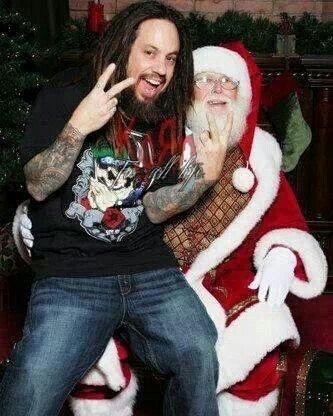 63 Me gusta, 3 comentarios - Kornfan101 (@kornfan101) en Instagram: "Merry Kornmas everyone!!!" Fieldy Korn, Ray Luzier, Metal Music Bands, Brian Head, Jonathan Davis, Funny Feeling, Limp Bizkit, Band Pictures, I Have A Crush