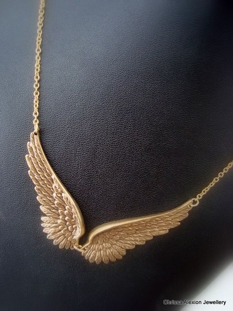 . Angel Wing Necklace Gold, Angel Wings Accessories, Gold Wings Angels, Angel Wing Jewelry, Wingfeather Saga, Angel Woman, Angelic Wings, Wings Jewelry, Angel Wings Necklace