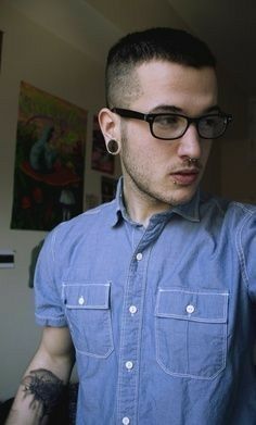 Piercing Men, Modern Mens Fashion, Stretched Lobes, Beard Hairstyle, Beard Look, Facial Piercings, Body Adornment, Body Piercings, Stretched Ears