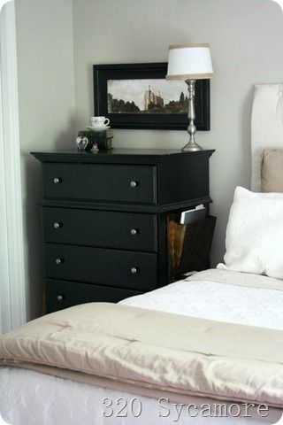 Great idea if u need the dresser and the nightstand Dressers Next To Bed, Small Dresser, Tall Dresser, What To Use, Bedroom Dressers, Bedroom Layouts, Organization Bedroom, Dresser As Nightstand, My New Room