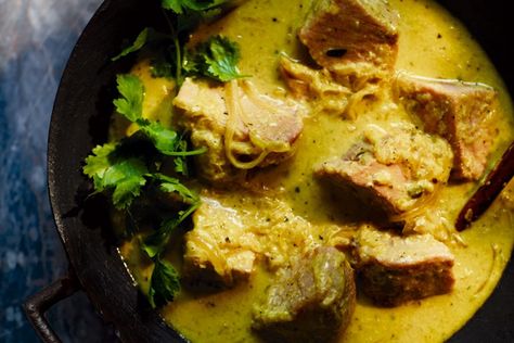 This tuna curry recipe by Selina Periampillai is a true celebration of Maldivian ingredients and flavours. Tuna and coconut are enhanced with warming spices such as cumin, cardamom and turmeric. Serve with steamed rice for a speedy weeknight Seafood Curry Recipes, Tuna Curry, Seafood Curry, Mauritian Food, Keto Seafood, Fish Curry Recipe, Fresh Tuna, Great British Chefs, Tuna Recipes