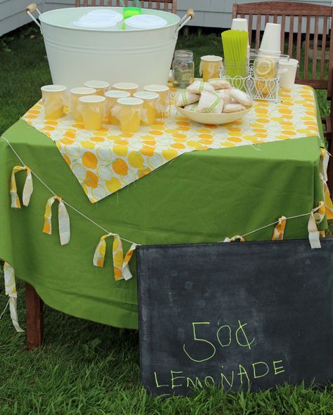 Kids Lemonade Stands, Diy Lemonade Stand, Kids Lemonade, Diy Lemonade, Life As We Know It, Before School Starts, Drink Stand, Lemonade Party, Lemonade Drinks