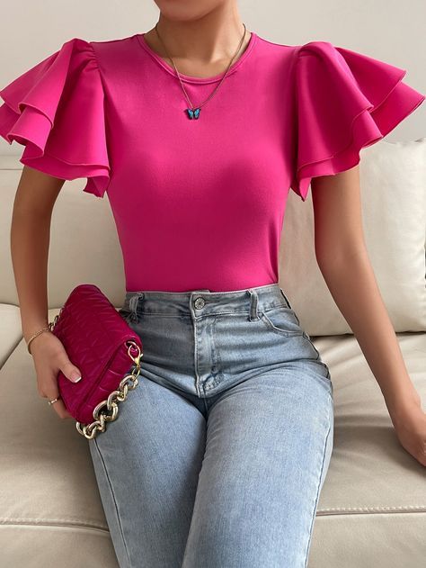 Pink Top Outfit, Ruffled Tops, Butterfly Sleeve Top, Outfits Con Jeans, Hot Pink Tops, Kids Summer Fashion, Butterfly Sleeve, African Print Fashion Dresses, African Print Fashion