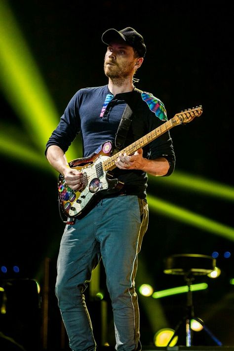 Jonny Buckland Jonny Buckland, Chris Martin, Viva La Vida, Guitar Hero, Copenhagen Denmark, Band Posters, World Music, Coldplay, Lead Singer