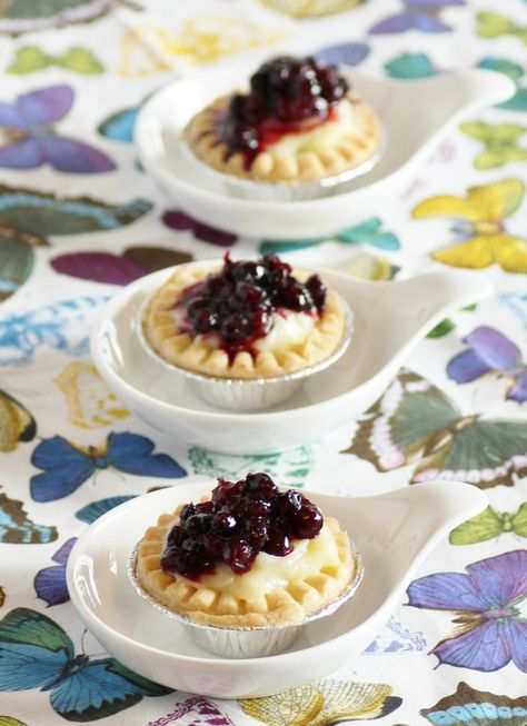 Saskatoon Berry Tart Saskatoon Recipes, Saskatoon Berry Recipe, Saskatoon Berry Pie, Sour Cherry Recipes, Blueberry Delight, Saskatoon Berry, Berry Tart, Pastry Pie, Berry Pie