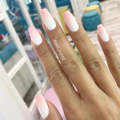 30 Colorful Combinations for Ombre Nails For Any Occasion ❤ Pale Shades for Soft Mani ❤Ombre nails are just as popular as ombre hair and makeup. Looking for new inspiration for your nails? Check out these 30 colorful ideas for your nails! https://naildesignsjournal.com/ombre-nails-colorful-combinations/ #naildesignsjournal #nails Ombre Nail Design, Matte Nails Design, Ombre Nail Designs, Winter Nail Art, Oval Nails, Matte Nails, Gorgeous Nails, Perfect Nails, Ombre Nails