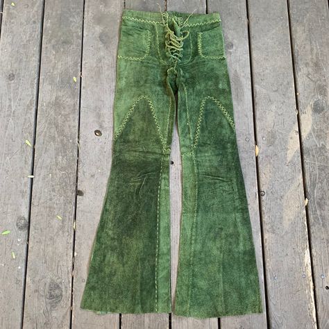 Thrift Shop Outfit, Funky Pants, Fashion Student, Damir Doma, Instagram Paris, Laurel Canyon, Suede Pants, Green Suede, Shopping Spree