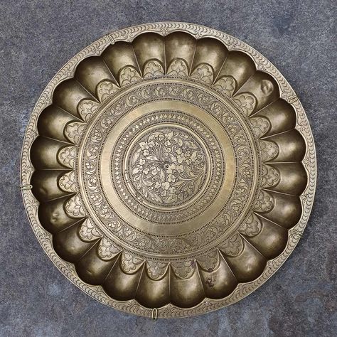 Plate, Dish, Platter, Tray, Mughal, Deccani, Antiques, Collectibles, Art History, Metalwork, Indian Art, Islamic Art, Persian Art, Persia, Geometric, Bronze, Copper Art Islamic, Persian Art, Metal Plates, Brass Metal, Indian Art, Islamic Art, Art History, Metal Working, Persian