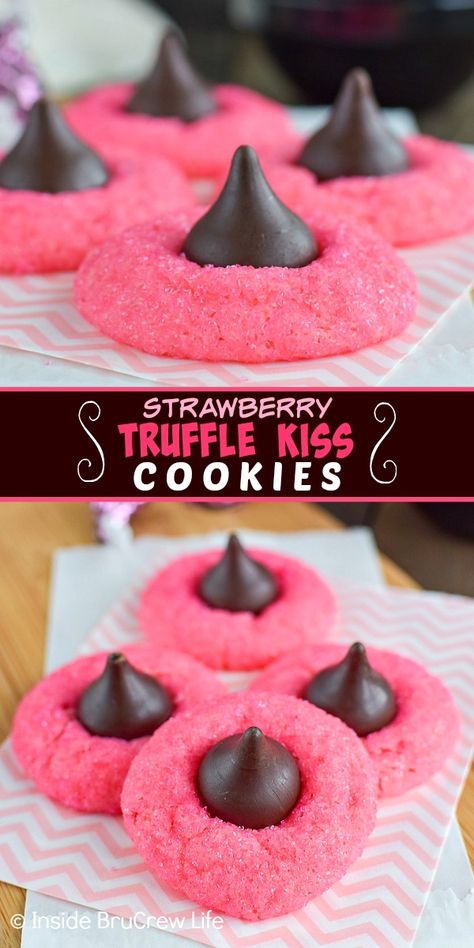 Cake Mix Cookies Valentines, Valentine Kiss Cookies, Valentine’s Day Cookie Recipe, Easy Valentine Cake Ideas, Valentine Foods For Kids, Valentine Sweet Treats Easy Recipes, Easy Valentines Baking, Dig Pink Bake Sale Ideas, Valentine's Desserts Easy