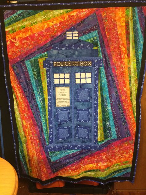 Tardis Quilt Pattern, Lotr Quilt, Tardis Quilt, Doctor Who Quilt, Stitch In The Ditch, Doctor Who Craft, Doctor Who Crafts, Space Quilt, Invisible Thread