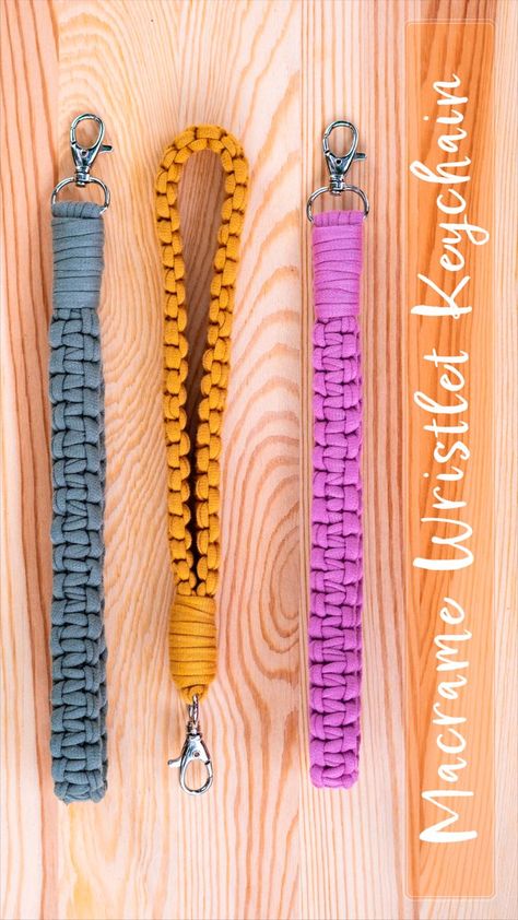 Hemp Cord Keychain Diy, Macromae For Beginners Keychain, Macrame Keyring Tutorial, Macrame Wristlet Keychain Diy, Macrame Ideas Projects, Macrame Keychain Pattern, 2 Color Macrame Keychain, Macreme Basic Knots Keychain, Macrame Keychain Tutorial