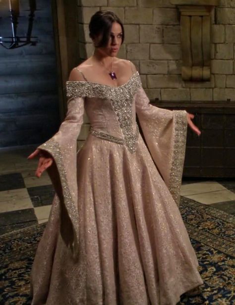 Once Upon A Time Regina Outfits, Regina Once Upon A Time Outfits, Once Upon A Time Dresses, Once Upon A Time Costumes, Once Upon A Time Outfits, Regina Once Upon A Time, Ouat Costumes, Time Costume, Fancy Dress Ideas