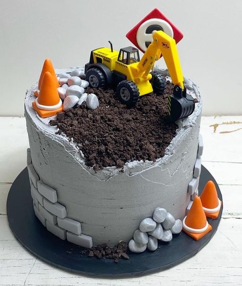 Digger Birthday Cake, Halloween Bakery, Construction Theme Cake, Tractor Birthday Cakes, Digger Cake, Construction Birthday Cake, Toddler Birthday Cakes, Truck Birthday Cakes, Tractor Cake