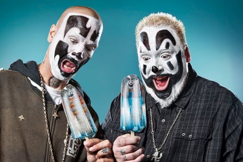 Juggalo Makeup Blocks Facial Recognition Technology Juggalo Makeup, Famous Portrait Photographers, What Is A Juggalo, Juggalo Family, Violent J, Dani California, Famous Portraits, Facial Recognition Technology, Clown Posse