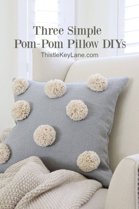 Embroidery Floss Projects, Blue And White Pillows, Easy Pillows, Grain Sack Fabric, Pom Pom Pillows, Pillow Ideas, How To Make A Pom Pom, Pom Pom Maker, Extra Yarn