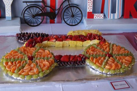 Bicycle Themed Snacks, Mountain Bike Party Ideas, Bike Themed Birthday Party, Bicycle Birthday Party, Bicycle Birthday Parties, Bicycle Birthday, Bicycle Party, Bike Display, Bike Birthday Parties