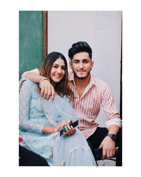 Arshreet Narula, Reet Narula, Brother Sister Poses, Brother Sister Photography, Sibling Quotes, Sister Photography, Sister Poses, Hot Images, Brother Sister